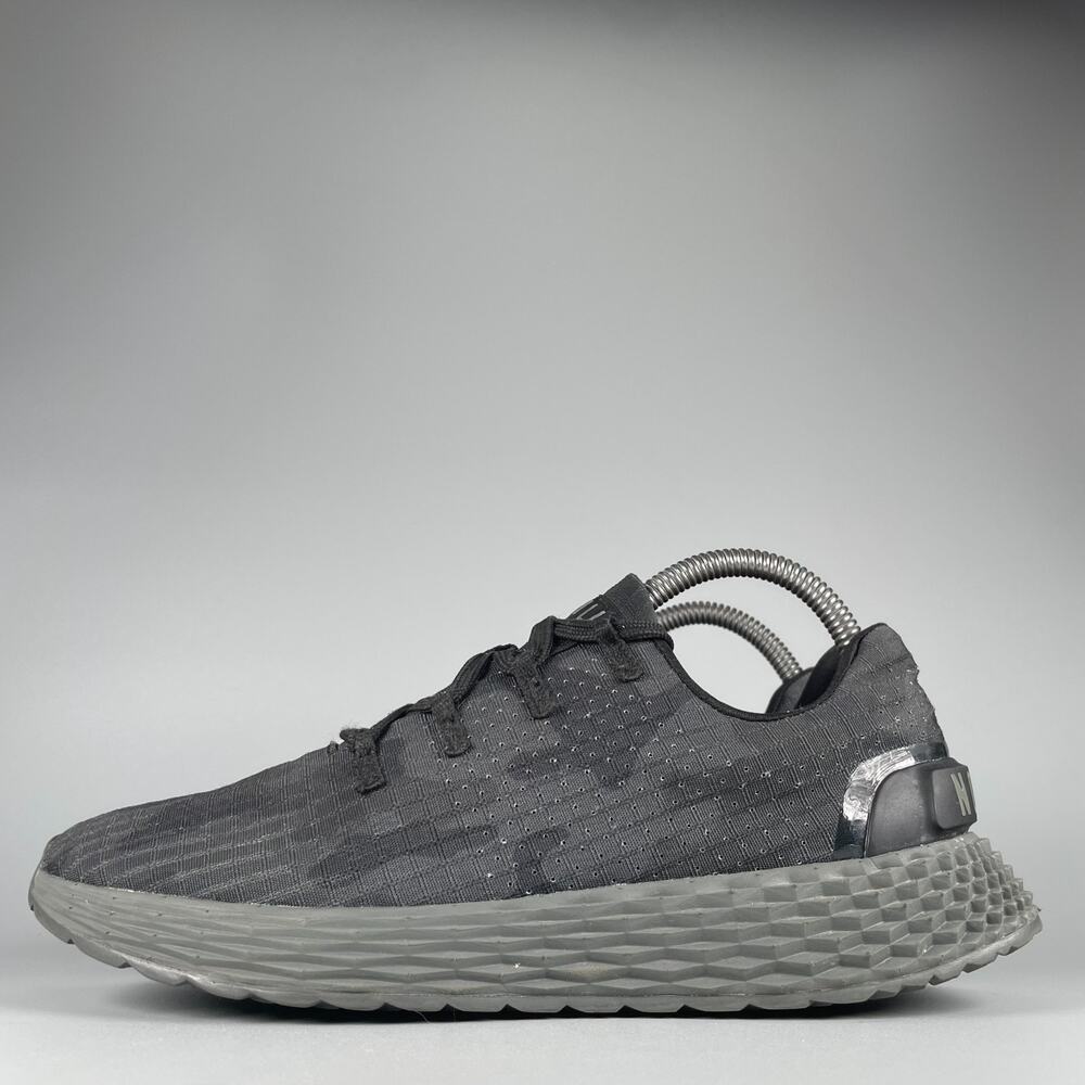 NOBULL Men’s Athletic Shoe in Charcoal and Light Gray